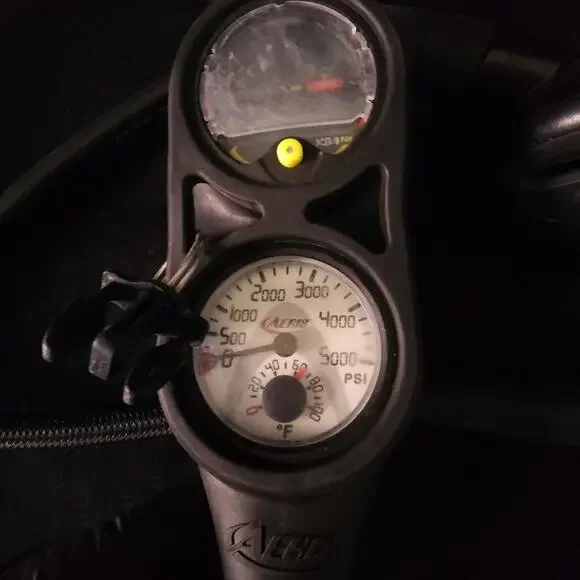 Aeris XR1 NX Scuba Diving Dive Computer Console PSI Gauge w/ Aeris A2 Regulator